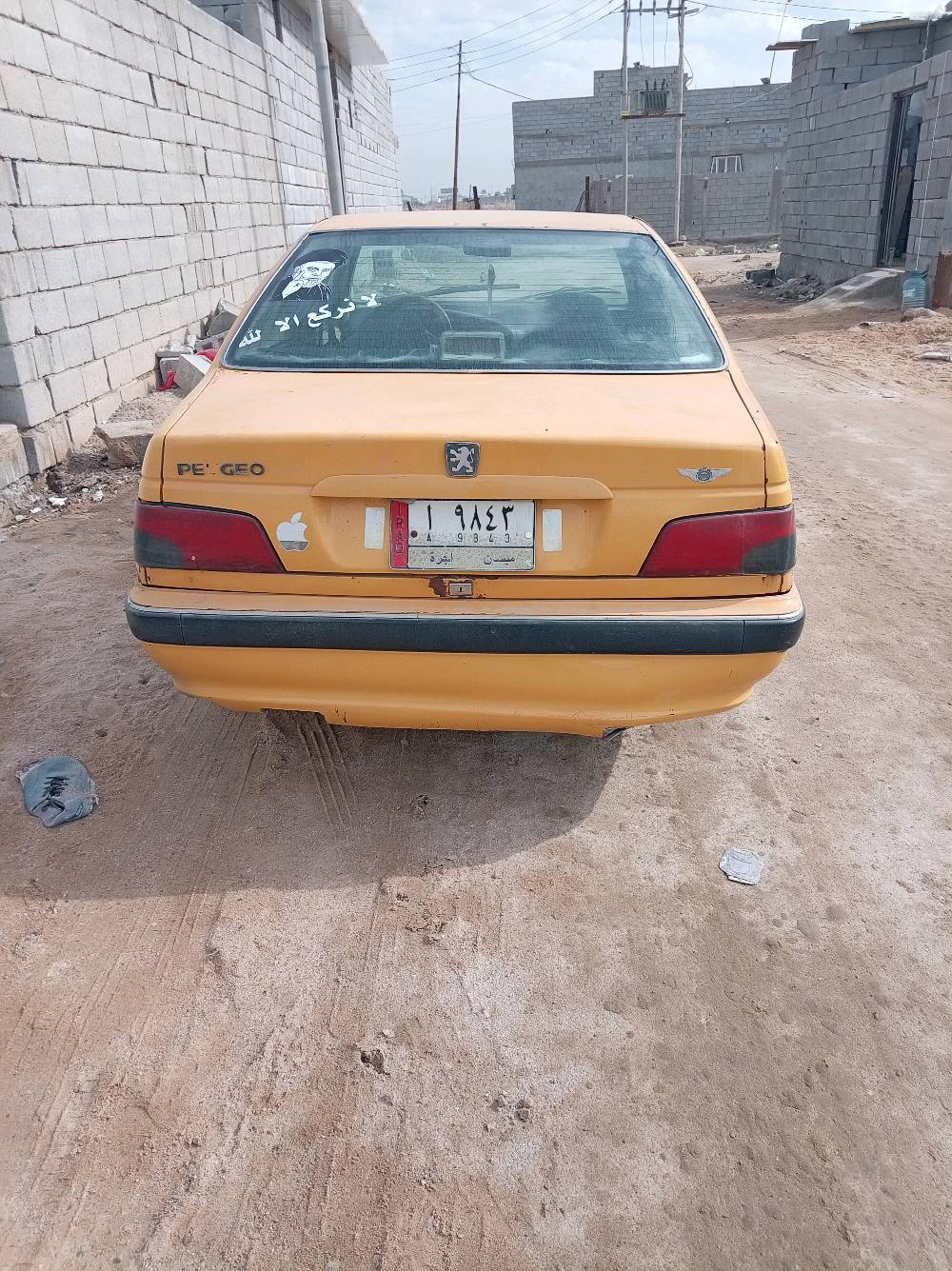 سلام عليكم سياره للبيع بيجو بارص مديل 2010 سياره كلها شغاله مكينه وكير خيرمن الله حداديه سدر جديد العنوان البصرة ابي الخصيب السعر 15 
