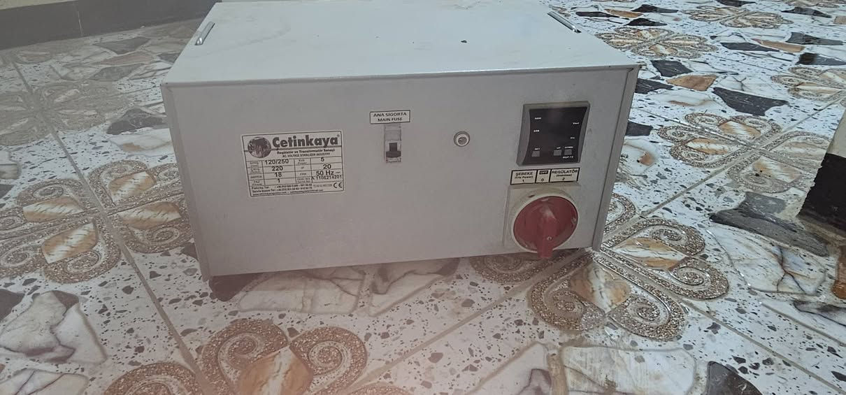 السلام عليكم اخوان عندي هاي رافع قدرة كهربائي جديدة ما مستخدمه ابد الله شاهد السعر ٤٠٠ الف وبيها مجال لتواصل اتصل واتساب الاتصال *********** . بغداد الحرية

