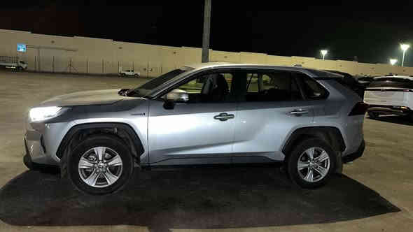 السلام عليكم أعضاء الكروب المحترمين تيوتا راف فور وارد ياباني اصلي محور يابان كله بلاد بدون  كص موديل ٢٤ زيرو ماشيه ١٠ السياره بصمه  كرسي كهرباء تحديد مسار  توقف ذاتي حساس كامير  السعر ٢٠٥ وبيه مجال للطيبين  حادث السياره طخه في باب عكس السايق وصبغ ربع الباب الخلفي  رقم التلفون *********** السياره رقم السياره هايبرد
