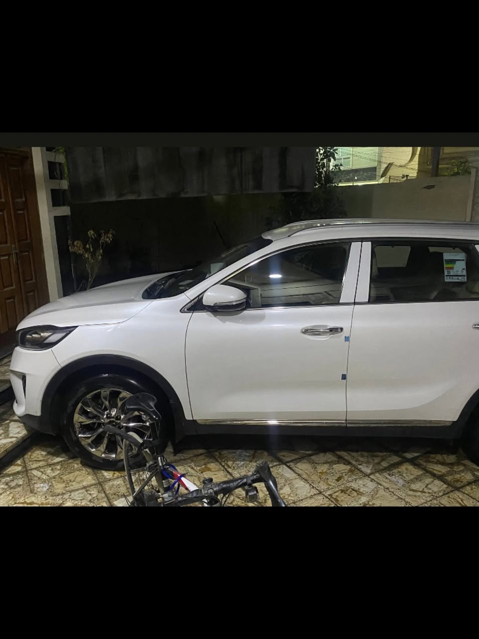 السلام عليكم …. كيا سورنتوا ٢٠١٩ شكل ال٢٠ 
رقم بغداد الدولي ماشيه ٩٨ 
٦ سلندر ٣٥٠٠ 
سياره فول عدا البانوراما 
مكفوله عدا شبرين بالصندوق 
سياره نظيفه 
كشنات جلد
السعر 25,800$
مكاني بغداد حي الجهاد 
للاستفسار ***********
***********
