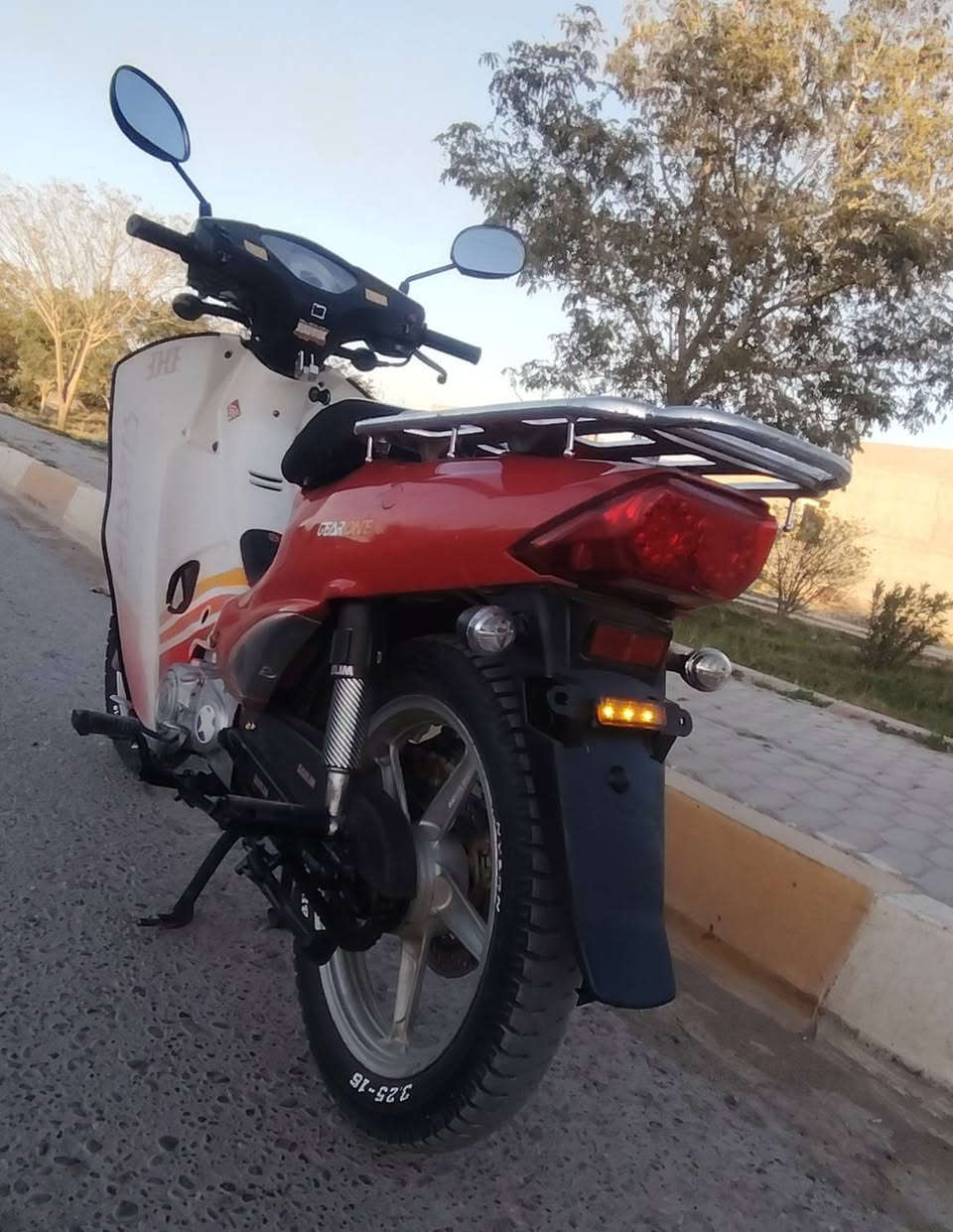 دراجه دايلم سرفيز بلداوي 4كير بدون كلج موديل حديث فحل دبل دسك محرك كير شرط نشاط يشك الكاع✈️ كهربائيات كلها شرط بريك امامي خلفي شغال اشاير لد اصليه مانقصها شي مالت جناي فول الف ماتخلي عليه السعر خاص او اتصل وتدلل ***********
***********
