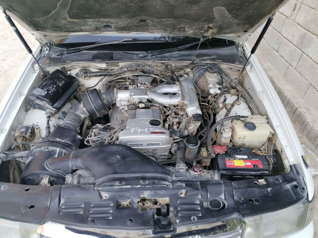 السلام عليكم بطه متصل للبيع موديل 91 رقم ديالى انجليزي وراعيها بالنجف سنويه ما ساقطهه لل 28 كير مقفول محرك اثنين نص  ومداور ثاني يوم هزه جديده والسياره شوفه عينك لا قصه ولا نقل جثه ولا عيب شرعي ولا ضربه حداديه 100% كهربائيات شغاله كشنات كهربائي شغاله لايتات بقلايتات بشاير تخم تاير اربع سماعات شاشه كاميرا جديده السياره سنتر لوك شغال تبريد عاطل وترايك وين ما عجبك والمكان نجف  والسعر بيع او مراوس حسب السعر ب 53 القناعه الخاص مفتوح هذا رقمي رقم الهاتف بواتساب ***********
