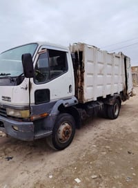 سياره كابسه للبيع نضيفه كبل لشارع ما ذب ربع عليه رقم راعيه هذه اني مكل...