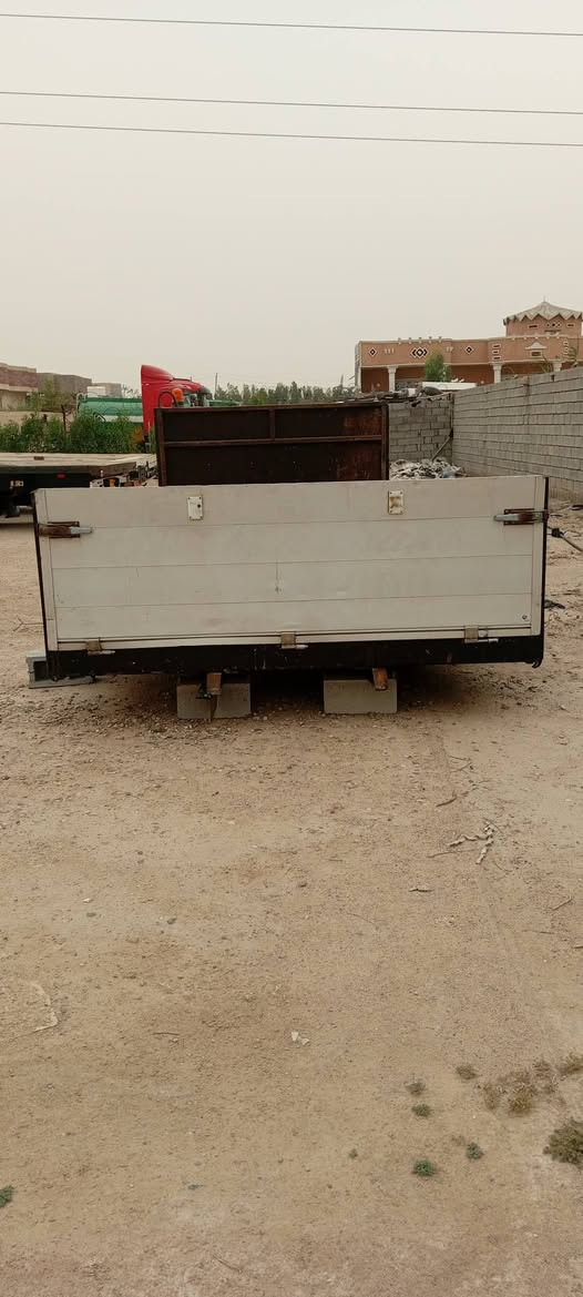 السلام عليكم
سطحه سكانيا للبيع طول 6 متر سابقا عليها كرين ابلوك جاهزه هيه وحدادتها العنوان البصره رقم الهاتف ***********
