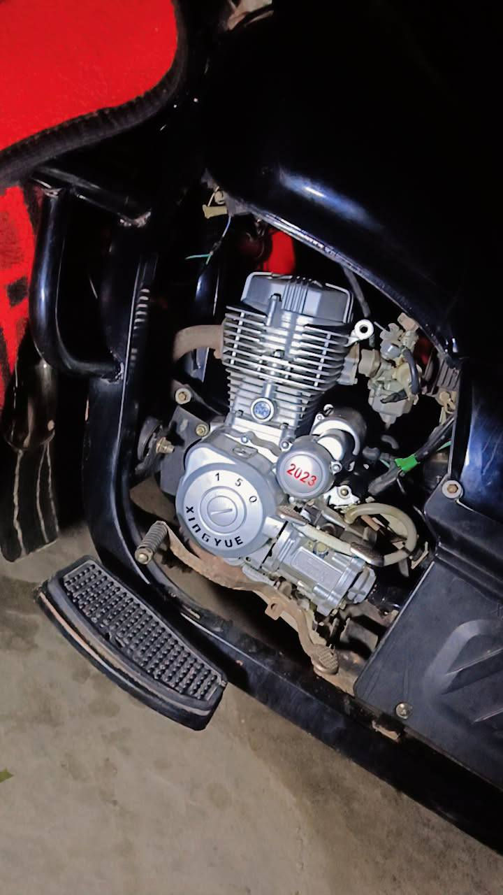 سلام وعليكم عدي ستوته
جمرة موديل 23 زيري مرقم
 انكليزي سنويه لل٣٠ مداور 
ثاني يوم بسمي دشبول لكتروني 
مقفله مكينه بلاد شاصي مكفول 
مامتعوبه ستوته احله من صور 
مكان سوق شيوخ رقم صاحب ستوته ***********
