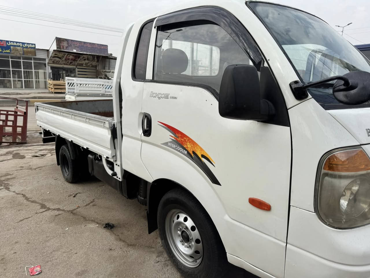 سلام عليكم كيا 2007 رقم ديالى الماني مكينه 3000 مفتوح جديده السياره مكفوله كفاله عامه مكان السياره بغداد ***********
