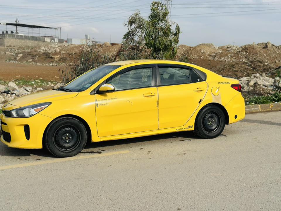 السلام عليكم ورحمة الله وبركاته
سياره ريو 2019
ضرر باب السايق فقط والباب اصلي مامبدل 
السياره كلها كود واحد
وارد امريكي داخل اسود 
كير مرغوب اي تي AT
منظومه غازز +بانزين 
كابون بانزين بيها 
رقم نينوى الماني واني الشرعي 
غرمات + الهيئه صفرر 
دوشمه جديده 
وكبل عل شارع اذا الله سهلك 
مكاني موصل جانب الايمن 
السعر 130
***********
***********
