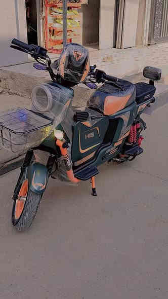 مع كل اسف رجال ينطي كلمه ما يجي ليش خلتني مسح منشور هسه تصل عليك ما جاوب
(تم عاد نشر سبب وعد كااذبه)
دراجة #شحن_H900 gt عدد بطاريات 5 ملف 2000
فول مواصفات
نضافة فول مثل ما معروض بالصوره
#السعر_550000 بيها مجال شي قليل )
             (#جماعت_٤٠٠_لحد_رااسل ) 
عنوان كركوك
رقم موبايل ***********
ماصر ٣٠ من خذتها
