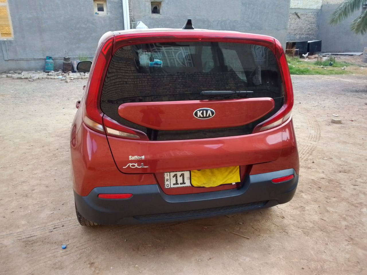 السلام عليكم
كيا صول البيع موديل 20 
مكينة دوش 2000
حادث جاملغ الأيمن 
رقم بغداد 
السعر 138 وبها مجال
***********
