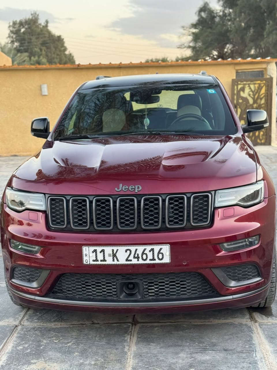 Jeeb—s 
موديل /2020
ماشيه /77 الف كم
رادار امامي 
الداخليه اسود وماروني
السعر:35000$الف دولار
خليجي مكان السيارة بغداد رقم صاحبها ***********
