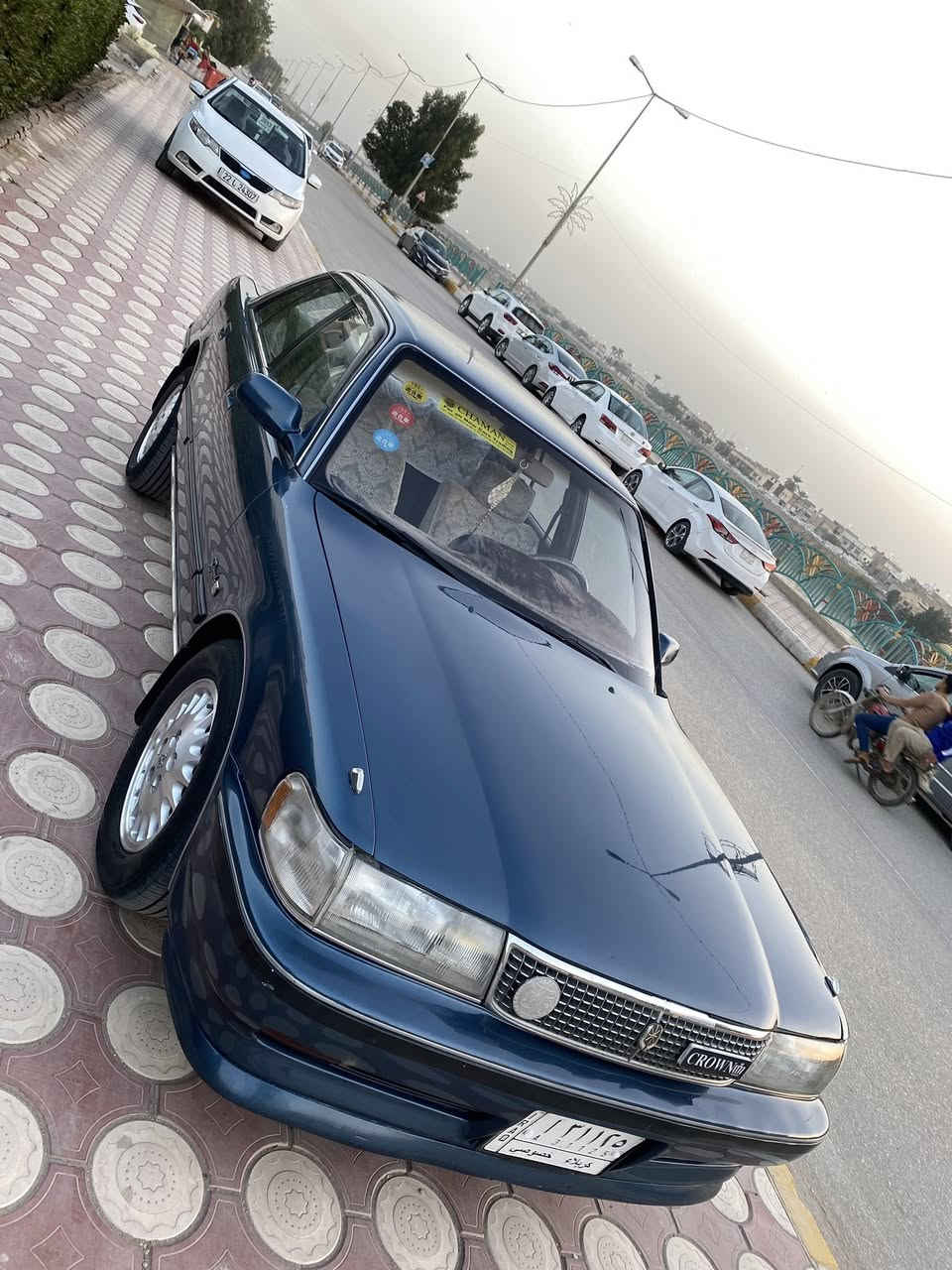 سلام عليكم للبيع مارك تكم كربلائي موديل 91 رقم كربلاء سنويه جديده 2030تحويل مباشر سياره جايه فول مواصفات اصل ثنين ونص كير محرك جدد حداديه تخم تاير جدد مثبت سرعه جهاز موازنه سيارة بلاديه وكلشي شغال بيه تبريد شغال مكفوله من ضربة والتصليح نهاياً مكفوله من الكص ونقل جثه سياره جديده معنى الكلام سعر ٦٨ وبيه مجال مكاني كربلاء 
***********
***********
