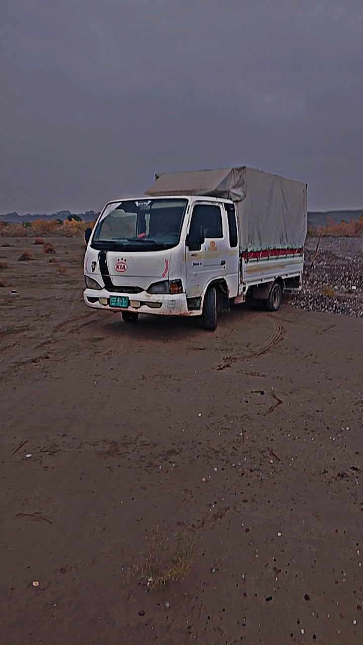 السلام عليكم كيا سامسونك للبيع فحص نينوئ موديل 2000 محرك معمر رايمن شرط التحويل السعر 35وبيها مجال ***********
