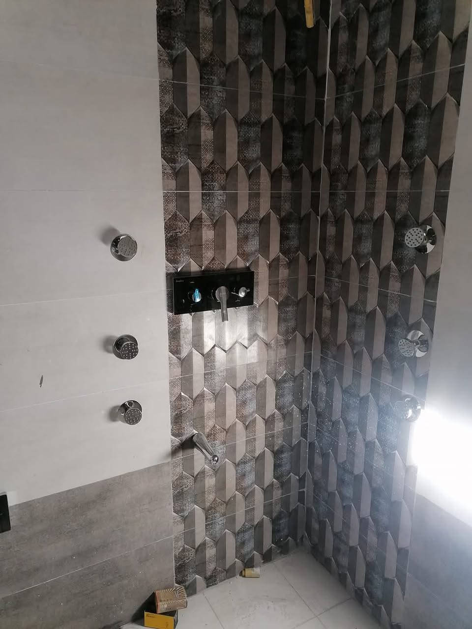 السلام عليكم
تأسيسات صحيه عامه
تأسيس ماء ومجاري
تبديل الحمامات القديمه
ربط الماء والمجاري بالشبكه الرئيسيه
صيانه عامه
***********  واتساب
