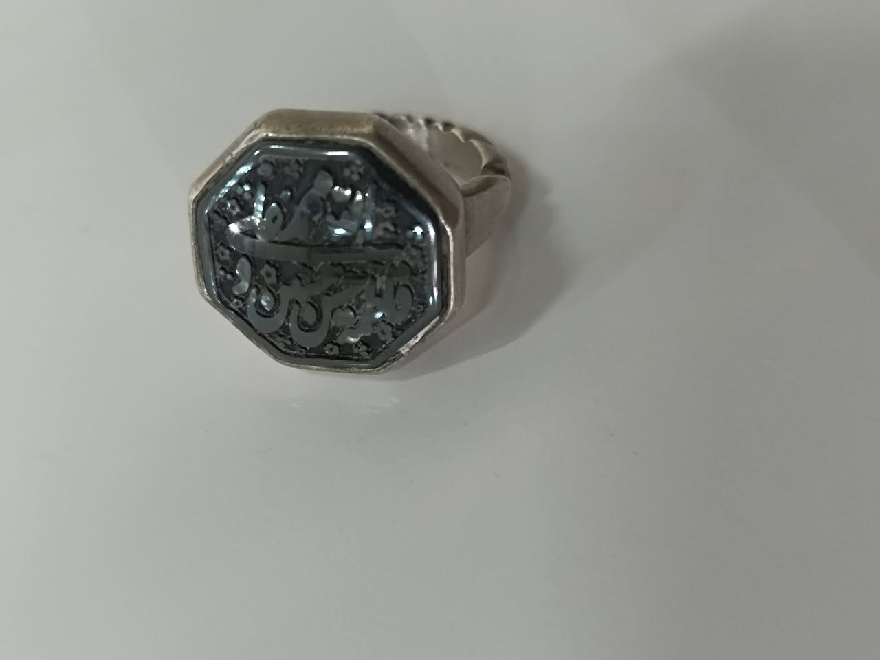 بيع فقط شلع الغرام 3500 يساون 100 غرام مكاني بغداد ***********
