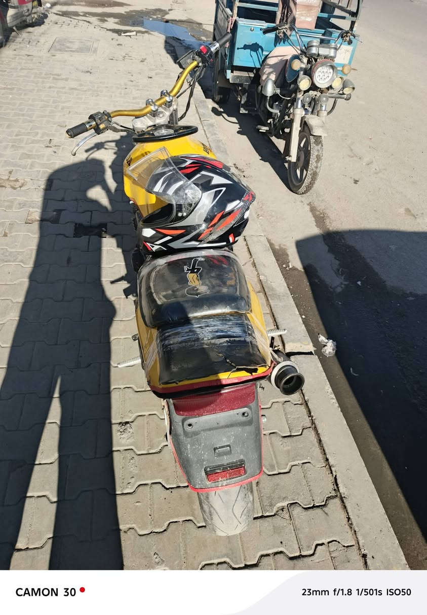 السلام عليكم
سيبي فور 400cc شلعه معدل تشك الكاع 
دراجه خير من الله أوراقها ( اصولي مدفوع كمرك ) 
بوجهك الترقيم المازده موجوده الدراجه نقص بس دشبول 
كير ومحرك مكوفولات لا تنقيص ولا بخار 
مكاني كربلاء 
سعرها 1850 بيها مجال قليل مستعجل عليها الشراي بي خير ويدلل تجي من أي محافضه تشلع عيوني 
رقمي : ***********
