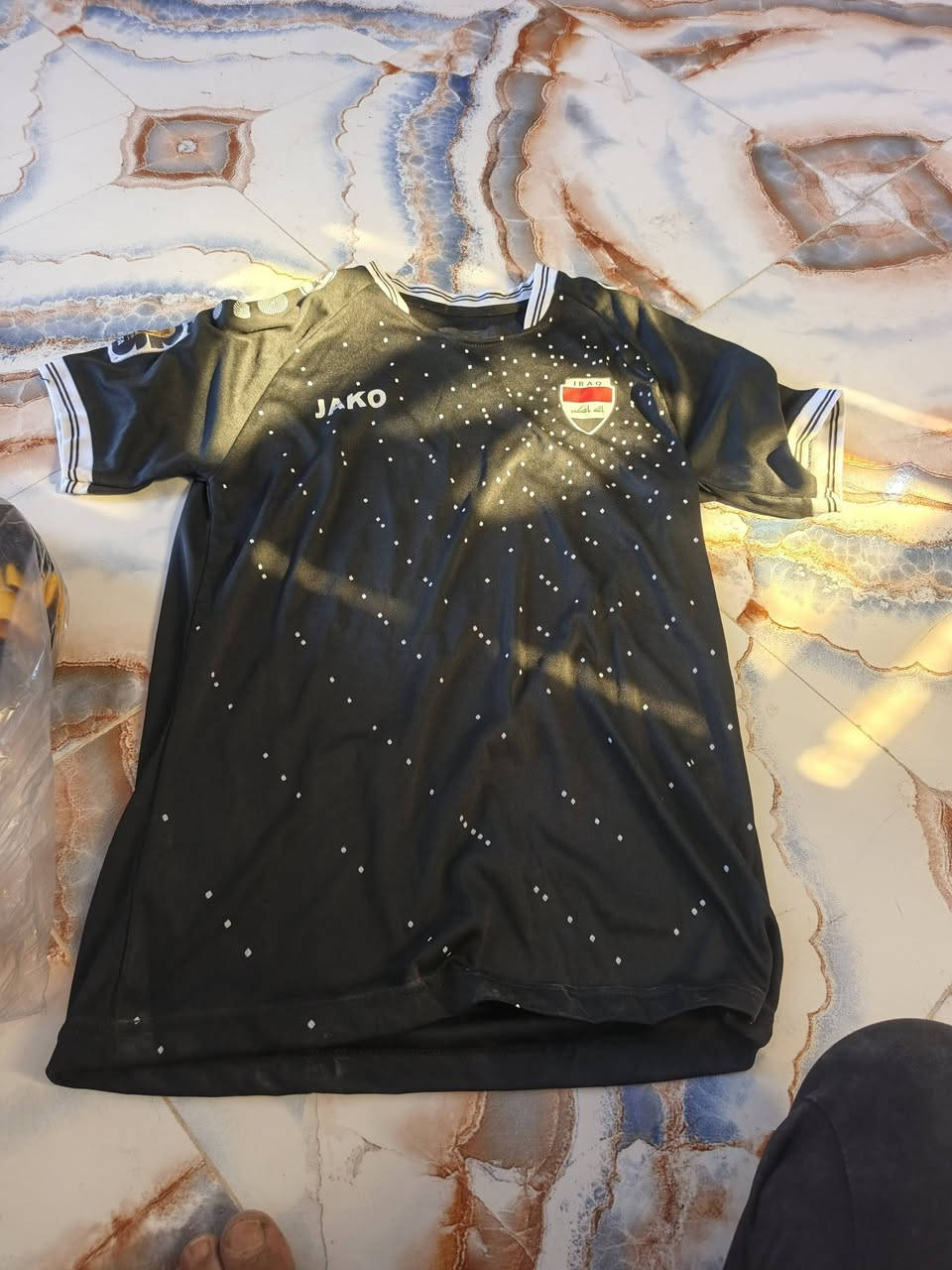 شلعه تعزيله مال محل              دريس 22قطعه 2.بدي ستريج 7قطعه 3.بجامه ستريج 3قطعه4.نعال رياضي14قطعه 5.مطاره كزاز 8قطع 6.لاستيك تمرين 7قطع 7.ساعه تحكيم 2قطعه 8.جنطه كتف صغير ٨قطع 9.جاروب طويل ونص مشكل 50قطعه 10.كساره 6قطع 11.اشاره كابتن 8قطع12.صافره معه إنذار 4قطع 13.شبجه خماسي 1قطعه 14.سوار رياضي 22قطعه 15.تقويه ساعد 60كيلو 8قطعه16.جنطه كبير ١٢قطعه 17.بجايم 12قطعه 18.بدي حديد 5قطعه 19.كيمونه تمرين 3قطع 20.شورت جوكي 6قطع 21.جنطه يدويه صفير 12قطعه 22.حزام تمرين جلد 9قطع 23.برموده ستريج 4قطع 24.جنطه كتف صغير 8قطع 25.تعاليك بدب 20قطعه 26.تعاليك شورت 20قطعه 27.شبجه عرض معه التعاليك 22تعلاكه 28. سجج ديكور 10متر مع تعاليك 29.عارضات ملابس ضوئيه عدد 2  الاستفسار واتساب ***********
