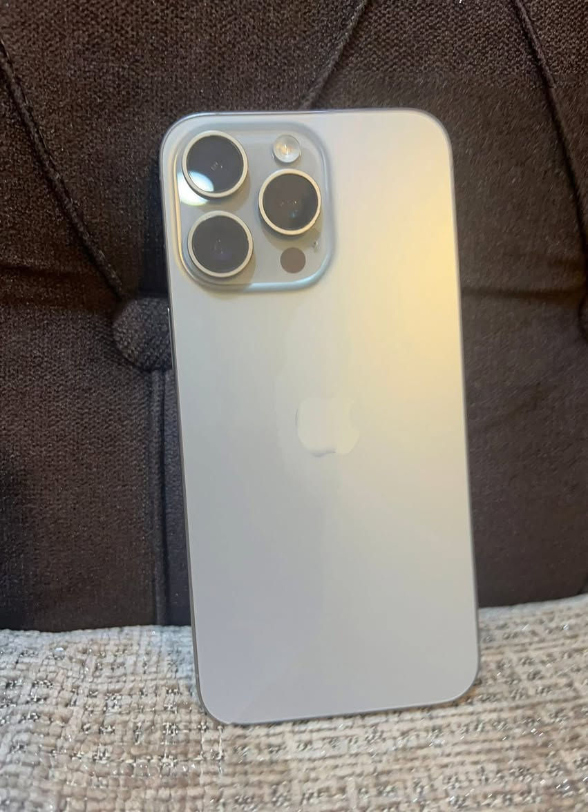 للبيع ايفون 15 برو ماكس 256 گيگا تيتانيوم
أصلي وغير مجدد

البطارية 90%

عدد الدورات 499

الجهاز نظيف جداً شخطه ما بي

الملحقات : كارتونة + لزگة جامة اصلية + كڤر اصلي

التواصل على الخاص


**إذا كنت صاحب هذا الإعلان وتريد حذفه لأي سبب، رجاءا أرسل رسالة إلى الدعم الفني**