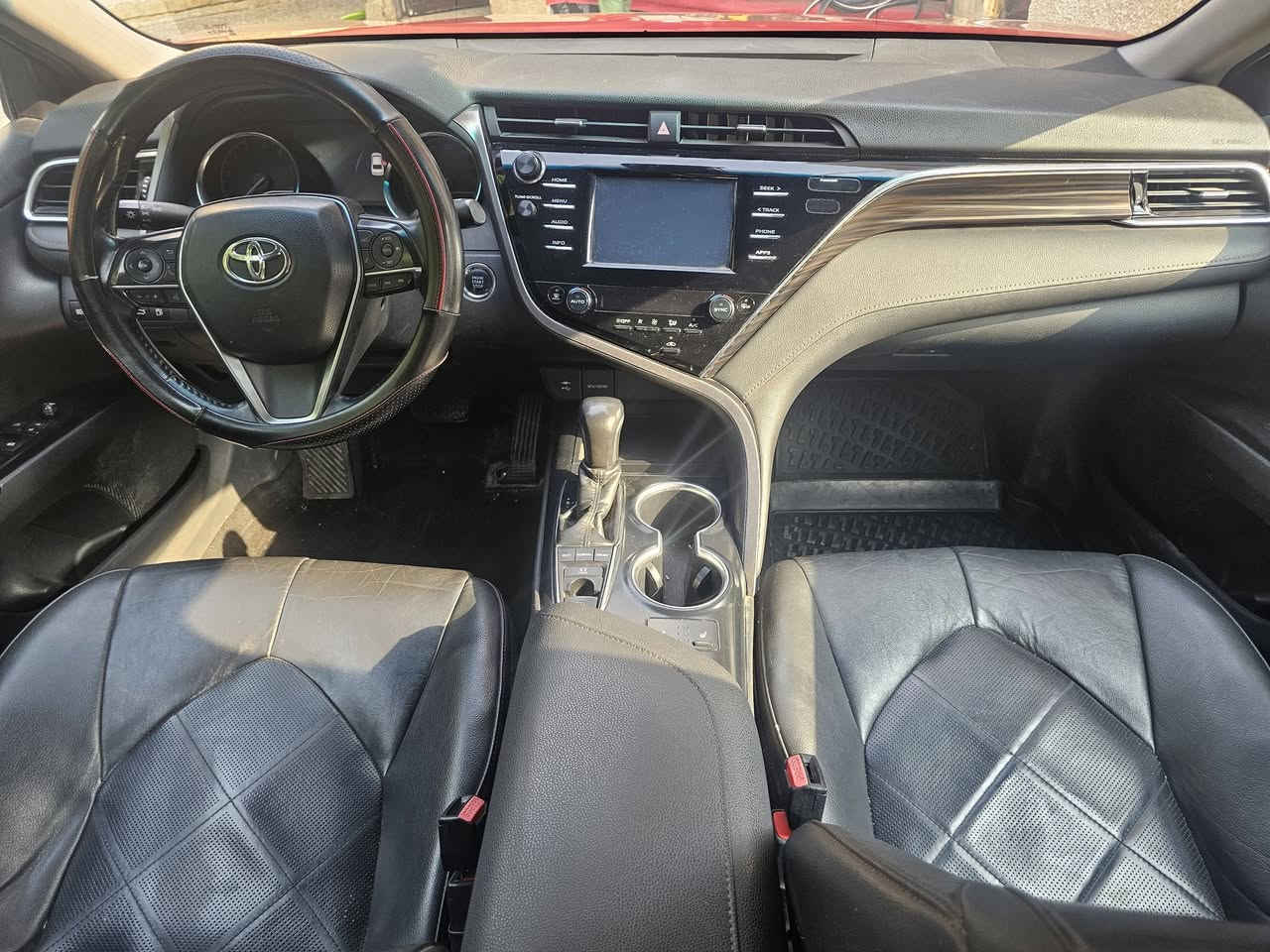 كامري وارد امريكي موديل ١٨ فئة xle محرك ٢٥٠٠ ٤ سلندر ماشيه ٦٣ ميل داخل اسود جلد فول ما عدا الفتحه ضرر خفيف بدون ايرباك بدون دواخل رقم اربيل باسمي مكاني بغداد للاستفسار خاص مفتوح


**إذا كنت صاحب هذا الإعلان وتريد حذفه لأي سبب، رجاءا أرسل رسالة إلى الدعم الفني**