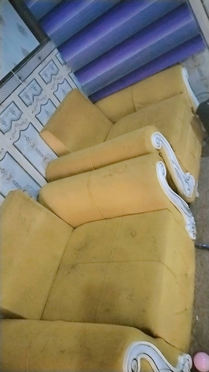 تخم قنفات 4 قطع 
عوزه تصليح بوحده من قنفات وكرسي 
معرض شاشه 
ميز طعام 
ناصريه مدينه الصدر


**إذا كنت صاحب هذا الإعلان وتريد حذفه لأي سبب، رجاءا أرسل رسالة إلى الدعم الفني**