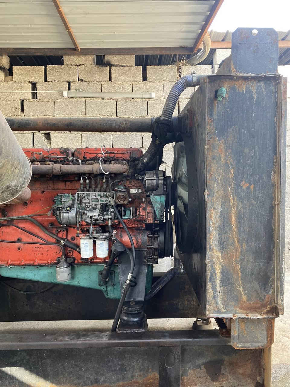 السلام عليكم من رخصه الادمن مولد سكانيا 113  275كيفي  تجي تحمل عليها لابخار ولاتنقيص ا
والعنده مولده رأسها 400 مراوس هم ترهم  
للستفسار تصل 
*********** 
***********
