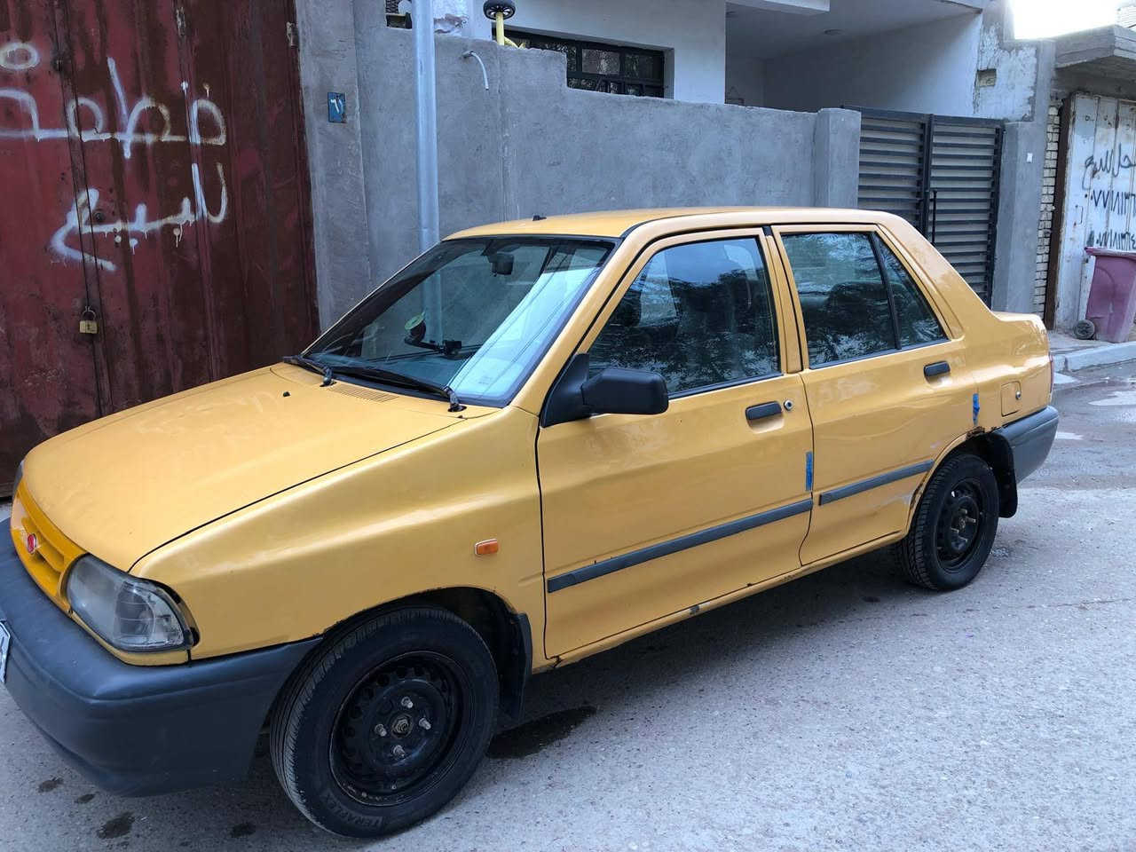 سلام عليكم ،، سايبا للبيع موديل 2017 رقمه واسط انكليزي بأسمي 💯 تحول ثاني يوم ✅
بيه بارد جاملغ خلفي وأمامي فقط 
والمكينه بيه خيط بخار 💨
عنواني بغداد-الشعب 
سعر $33  وبيه مجال حك الجيه✅
رقم الهاتف *********** واتساب
