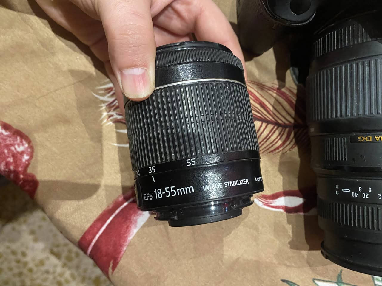 كاميرا
كاميرا كانون مع كامل d700 ملحقات مع اضافه زومات رياضيه وفلاش خارجي 

❌❌عطل فلاش الداخلي فقط 

السعر650 

ديوانيةة


**إذا كنت صاحب هذا الإعلان وتريد حذفه لأي سبب، رجاءا أرسل رسالة إلى الدعم الفني**