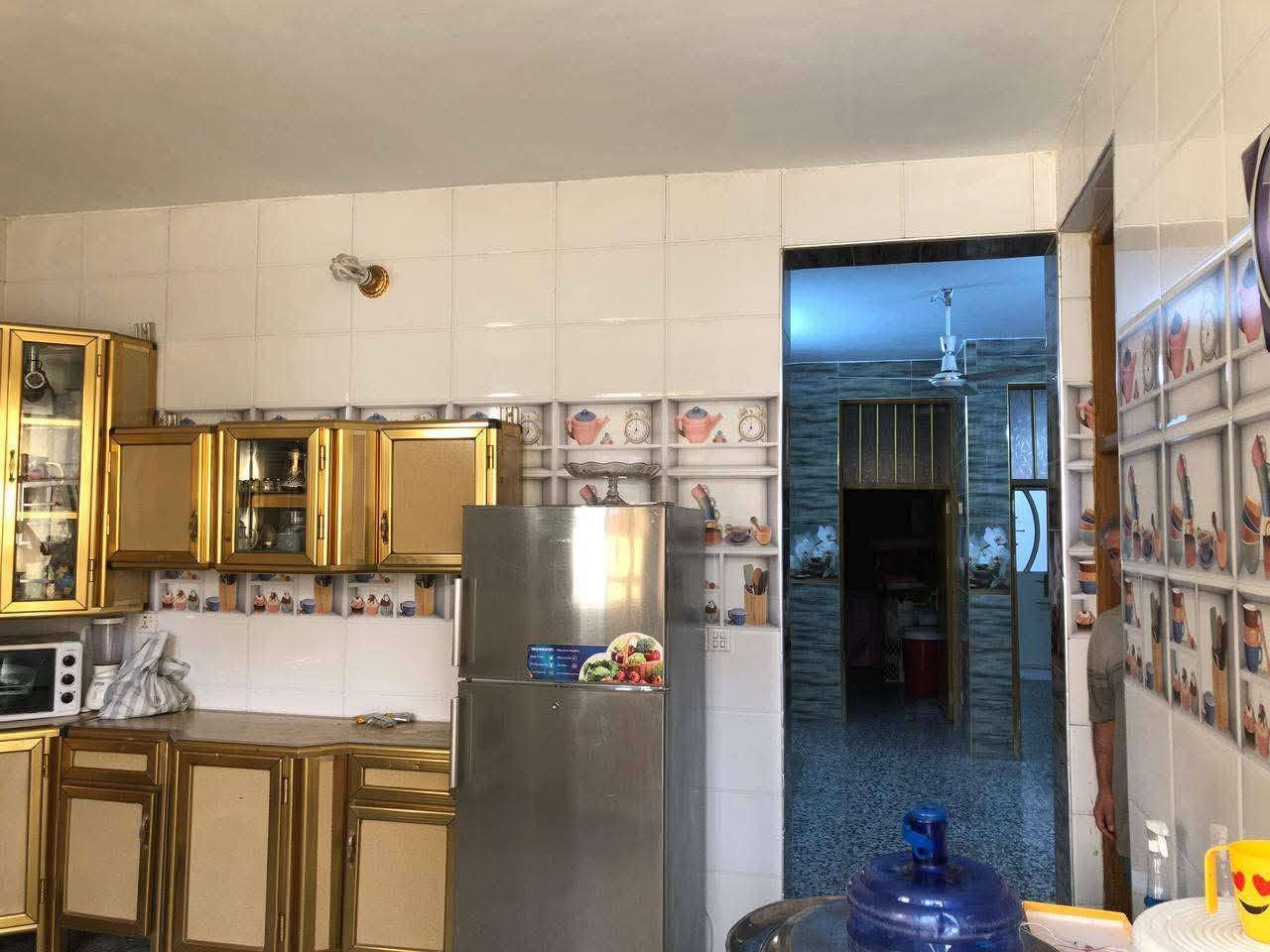 بيت مساحه ٢٠٠ متر زراعي طابق ونص منطقة ضياء الحلفي مقابيل الفضيليه شارع زنود الست الحمداني واجهه ١٠ نزال ٢٠ للاستفسار الاتصال على الرقم ***********
