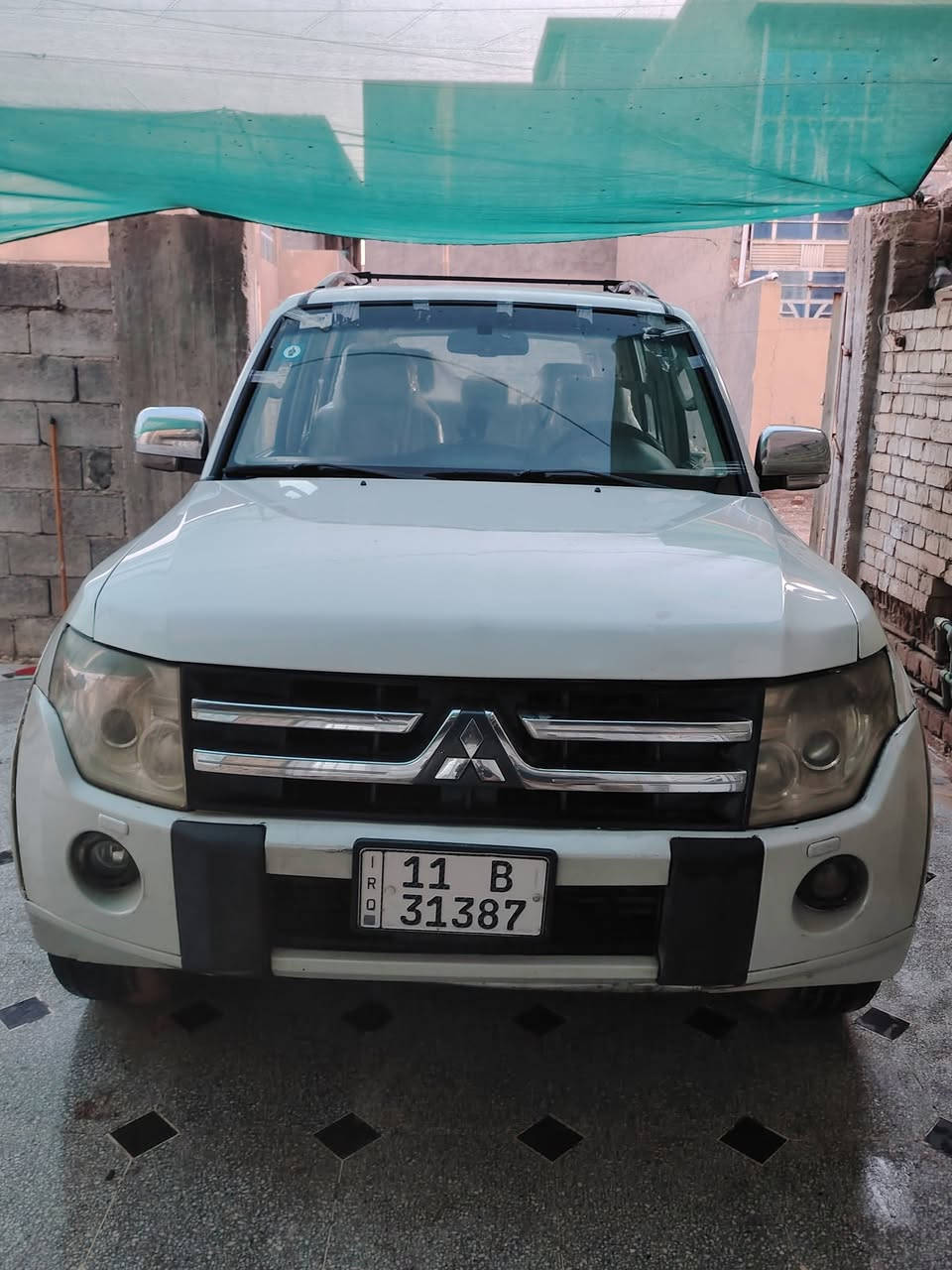 السلام عليكم سياره للبيع باجيرو ٢٠٠٨ خليجي حب تور رقم بغداد الإنكليزي بسمي سنويه إلى ٣٠ هزه جديده محرك كير تبريد ثلاث قطع خير من الله لو كير كله شغال تخم تاير جديد مكان السياره بغداد ناحيه الوحده الاتصال على الرقم *********** أو *********** السعر ١١٠ ورقه
