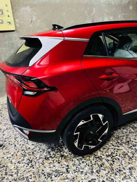 السلام عليكم 
سبورتج مديل 2023 مواصفات جي تي 
الماصافت المعروفه داخل اسود بنراما 
خليجي ماشيه 26 الف ونضيفه 
بيها ملاحضات بسيطه بارد فقط 
الاستفسار على الرقم بس 

السعر 220 ورقه وبيها مجال بسيط

( *********** )
