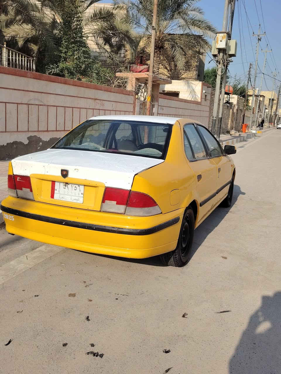 السلام عليكم للبيع سمند ٢٠١٠ مصفره هيئه غرامات كير ومكينه جدد بلشرط السياره خير من الله راعيه يريد مداور السعر ٢٦ وبيه مجال الاستفسار ***********
