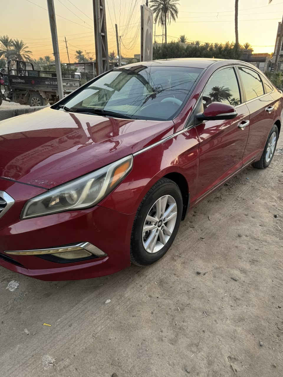 السلم عليكم شباب لبيع سوناتا موديل ١٥ السياره جاهزه من كلشي حادثه بصيط العنون بابل الكفل ***********السعر 118  وبيه مجال
