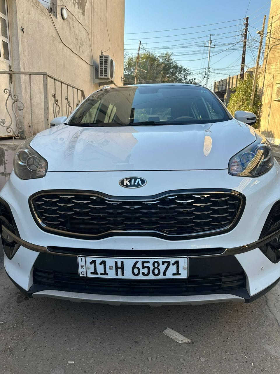 كيا سبورتج خليجي(جيتي لاين)  
 موديل 2021
ماشية ٤٢ الف حقيقي
 فول 1/1 اعلى فئة بالموصفات معروفة لجيتي 
السيارة جديدة  بمعنى الكلمة  لاصبخ ولا ضربة سونار بلصور مرفق 
موصفاتها : 
مكينة 2000 
بصمةتشغيل
بصمة عدد 2
وبصمة ابواب 
وبصمة صندوك
بانوراما
ترحيب عند الاقتراب
شاحن واير لس
مري شفط 
جنطه كهرباء 
لد نهاري  + بك لايت LED 
لايت ضباب
ويل كب 19
كشنات جلد + كهرباء السائق والصدر
مود درايف DRIVEMODE 3انضمه
ستيرن رياضي  حرف Dمختوم بجيتي
تحكم ستيرن فول مع تحكم بلوتوث
قطعتين تبريد امامي خلفي 
سايد بريك بصمة 
زراگه لايت
لايت اوتو
اريل نفكيشن
حساس امامي
حساس خلفي
نضام منحدرات
5 ويل مال جيتي
شفتات ستيرن
شاشة اعطال
 ***********
***********
العنوان / بغداد العبيدي
السعر ٢٢٥  ورقة وبيهه مجال
