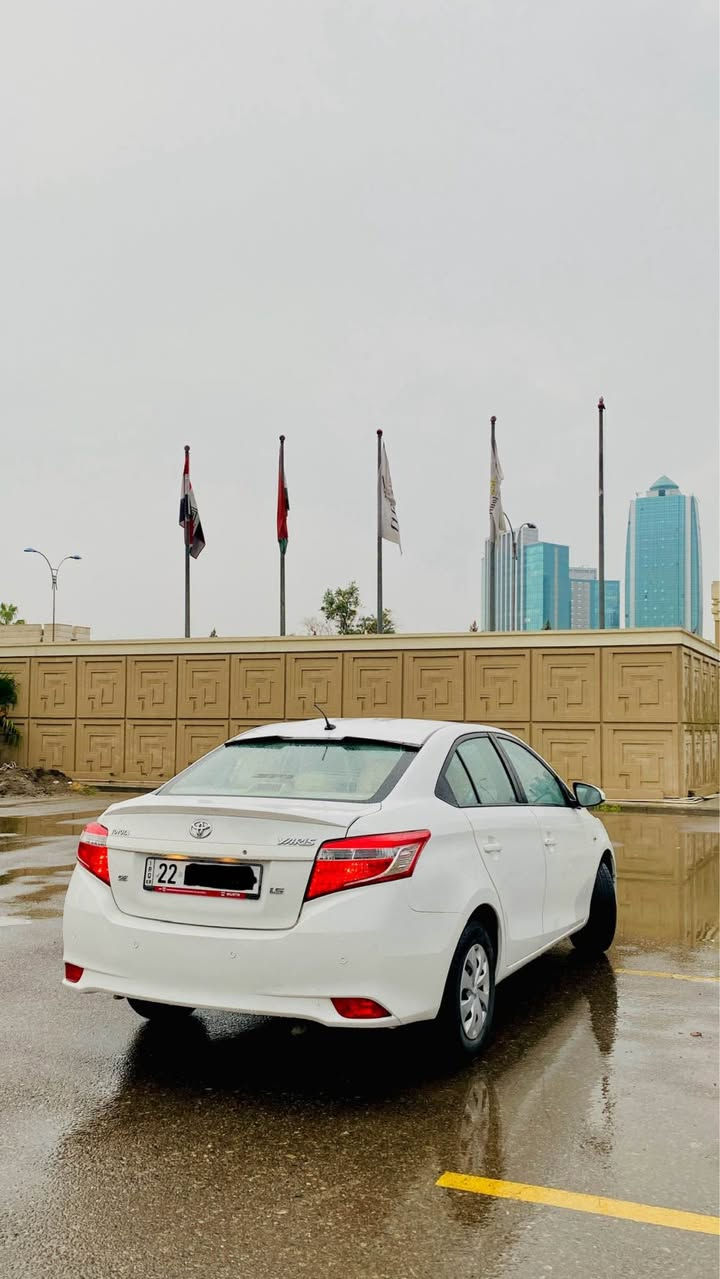 *توێتا یارس ٢٠١٦ خەلیجی SE مەکینە ١.٥ 
*رەنگی سپی بەفری ناو زەرد 
*١٠٩ هەزار رۆیشتوە 
*سبوخ سێ پارچەی پێشی هەیەتی زۆر بە کەمی ناوی گرتووە یەک جەمپی بچوک سندوق بەبێ ناوگرتن 
* چوار جام کارەبا و سیستەم ئیکۆ 
گیر تۆماتیک و عادی بالی سەر سندوق و سەر جام و بلاجکتۆ ر و بەرگە گوشین و لایتی لیدی زەرد و  کامل دەستاکری کرایە رەقەم و سەنەوەی نوێیە تا نزیک ٢٠٢٩ وە هەزەشی تازەیە تا مانگی ١ ٢٠٢٧ 
نۆزل و پلاک و پاتری فیول پەمپ و چوار تایەی نوێ لەسەرە نزیک دوو سال زیاترە لای خۆمە زۆر سیارەیەکی پاک و خاوێنە مالی دۆستە 
تەنها گۆرینەوە دەکەم لەگەل کرۆلا و جیتە 
نرخی ١٢٣ معامەلەیەکی کەم 
رەقەم تەلەفۆن :- ٠٧٥٠ ٧٥٦ ٣٨ ٥٥ واتسئەپ و ڤایبەر ئەتوانن نامە بنیرن 
تکایە ئەگەر موشتەری نیت نە تەلەفۆن بکە نە نامەش بنیرە هەموو شتێکم نوسیوە لەگەل ڕێزم أربيل, العراق
