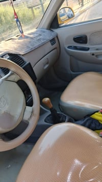 هونداي فيرنا 2014  السيارة حلوة وخير من الله هزه جديده ارقام جدد مصفره...