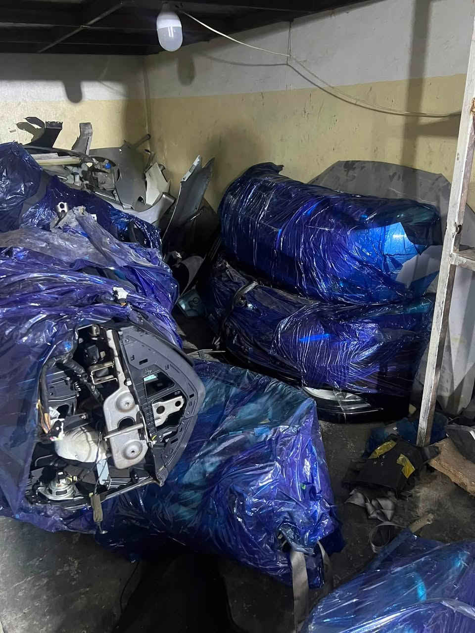 مجمع ياسر الكوري
تم تنزيل الحاويه للبيع مفرد فقط 
للتواصل ***********
موقعي الأنبار رمادي
