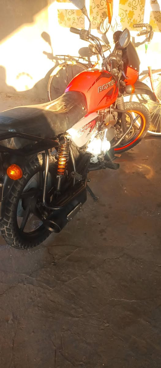 سلام عليكم دراجه بوكسر هندي فحل موديل 2022 دراجه رقم بصره ابسمي دراجه حلوه ونضيف كلش وناعمه بس مجرد بيه خيط تبخير والباقي جاهزه من كلشي كهربائيات كله شغاله السعر 2100 وبيه مجال قليل كلش مكان دراجه البصره القرنه الثغر ***********
