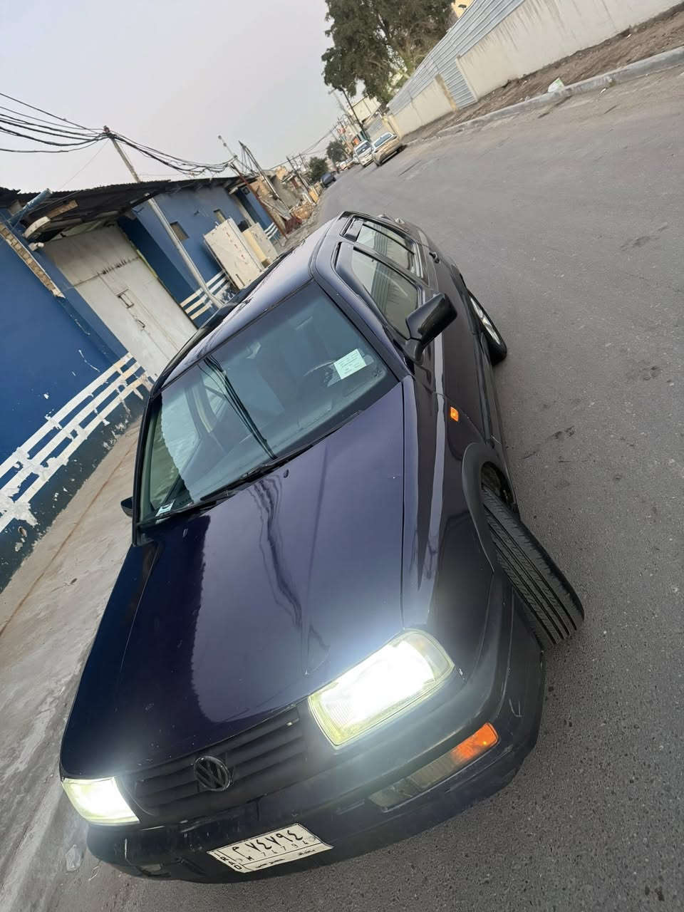 كولف موديل 95 لون نيلي
اربعه جام كهرباء
غرفتها نضيفه
ترايك للبصره
كير اوتو
كامله سياره مبيها نواقص
تبريد ثلج شغال
مكينه ٢٠٠٠
صدر امامي خلفي اذاين محرك وكير جدد من حجي ليث 
مكاني بغداد 
معروضه ب 45$ بيها مجال 
رقم موبايل (***********)
