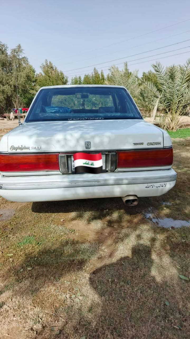 السلام عليكم سياره سيدان للبيع موديل 1990 سياره حلوه ونظيفه مال جناي كهربايات كله شغاله تخم تاير جديد بطاين جدد رقم انكليزي مكينه 2500 كير عادي مكان سياره واسط قضاء العزيزيه السعر اتصل ودلل الهاتف ***********///***********
