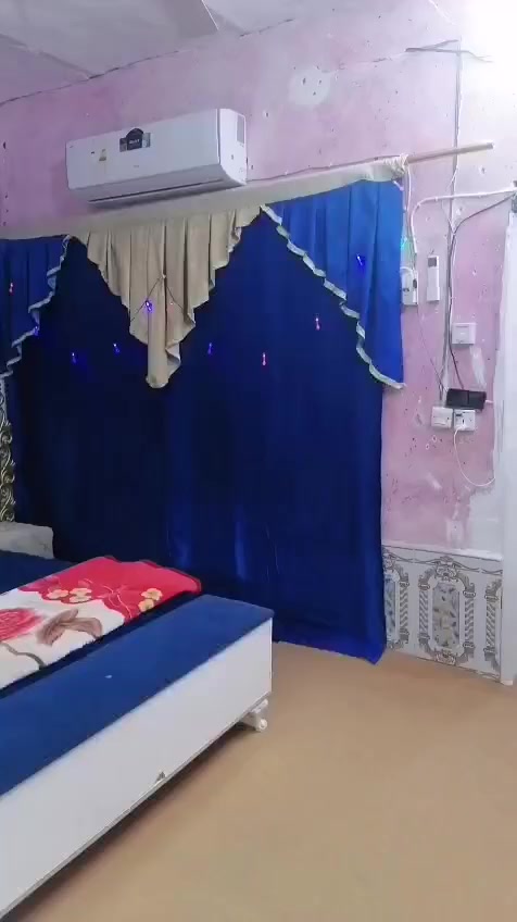 بيت بم العصافير لبيع سعر  12مليون 
يتكون من غرفة وصالة وحمام وتوليت ومطبخ واضح بصورة 
***********
