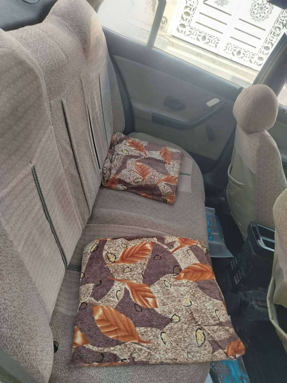 السلام عليكم سمند للبيع كير مكينه كورله  مكينه وكير جدد حداديه نضيفه  كلش كير اوتماتيك رقم بغداد بيع مستعجل سعر13 وبيهه مجال بصيط مكان كربلاء يم جامعت العميد رقم الهاتف *********** راعيهه ماواصله
