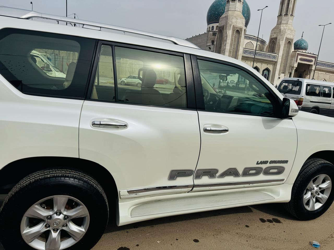 السلام عليكم
برادو 2012 TXS  وكاله كويته مكفولة كفاله عامه من الصبغ والضربه والتبديل  ماشي 163،000 الف حقيقي وين ميعجبك افحص وتحويل مباشر 
المواصفات  
محرك 6 سلندر
فتحه
بصمه
كشنات كهرباء
جلد
فوريل
حساسات
مري شفط 
وباقي المواصفات المعروفه
مكاني بغداد
الاتصال
***********
