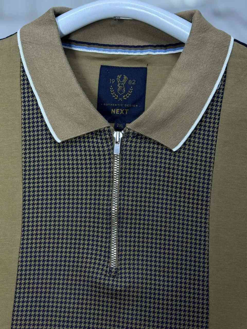 تشيرت (  NEXT )ما مستخدم 
القياس   XXL
النظافه 💯/💯  

يوجد توصيل 🚚 (بغداد -محافظات )
☎️رقم الهاتف :***********

للحجز -دايركت
