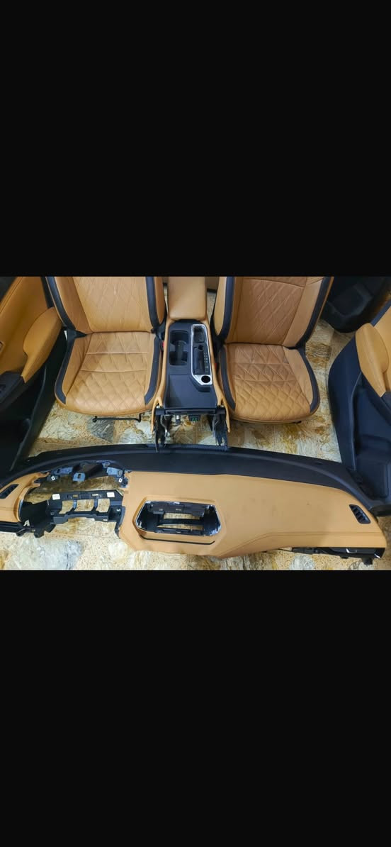 السلام عليكم للبيع غرفه نيسان سنترا
من موديل 2020-2026
كامله مقفله مشمشي اربع بطائن وكشنات
ودشبول وفرس
وتكايات
السعر $700
للاتصال
***********
العنوان بغداد حي القاهره
