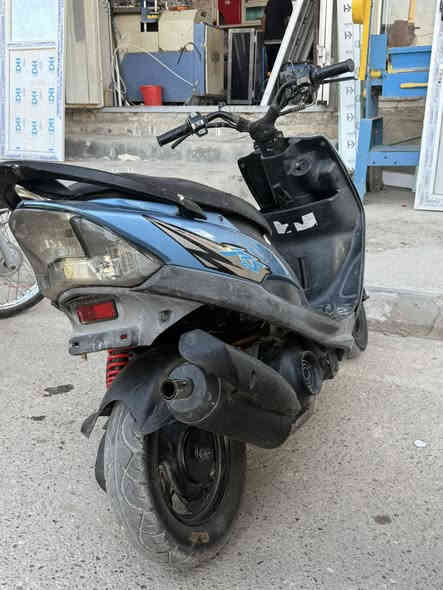 سلام عليكم ماكس عدله  
دراجه شلعه او معدل 

كفرات البيض بلاديات مالته 

تريد الازرك هم موجوده 

دراجه كله ختم واحد 

سلف شغال 

باتري جديدي

للستفسار 

***********

ما متواجد على النت
