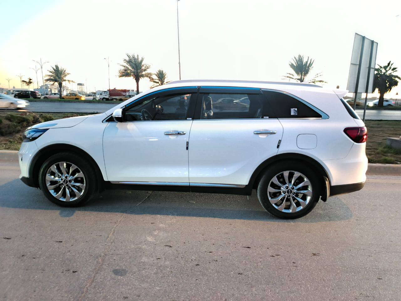 السلام عليكم سياره نوع سورنتو خليجي موديل 2020فول موصفات عده البنراما سياره سته اسلندر سبعه راكب 3قطع تبريد مري شفط جنطه كهربائي  كامره حساسات  شاشه كبيره كشنات جلد السياره كفاله عامه  من ضربه وصبغ وتبديل  السياره جديده ماشيه ا110لف كير مكينه حداديه تبريد خير من الله تخم تاير  العنون كربلاء السعر 258 رقم الهاتف ***********
