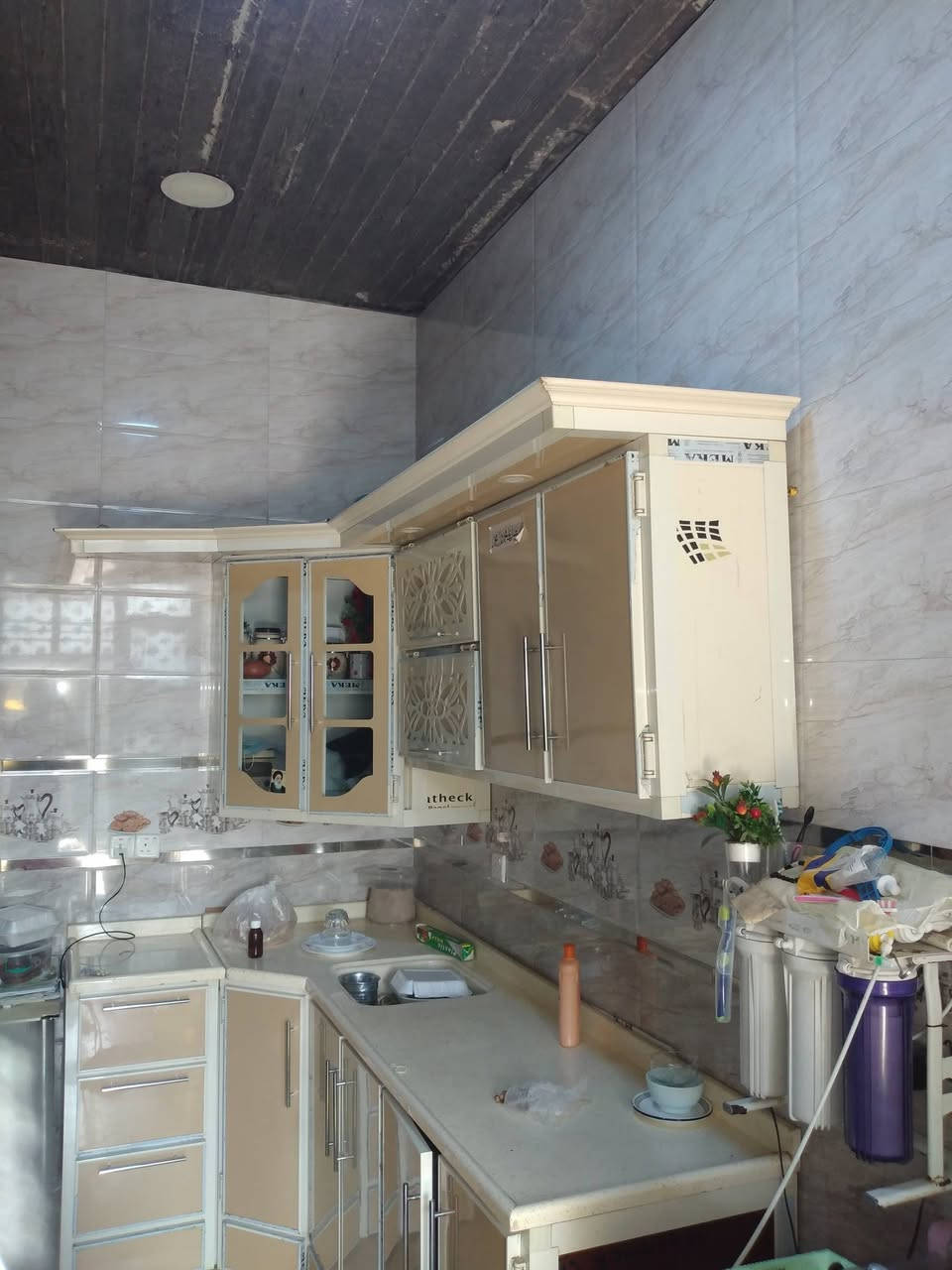 بيت ١٢٠ متر مقابل الروضة رقيه بنت الحسين قريب ع الشارع العام مطلوب اسكان ١٤ ونص واتساب ***********
