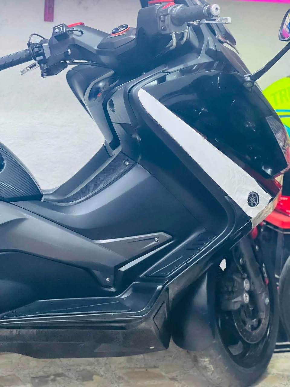 سلام عليكم 

Tmax 2014 ABS 
وارد يابان ماشية 32 حقيقي صور مزاد موجوده دراجة كفاله عامه سويجات 2 دخول جديد ***********
