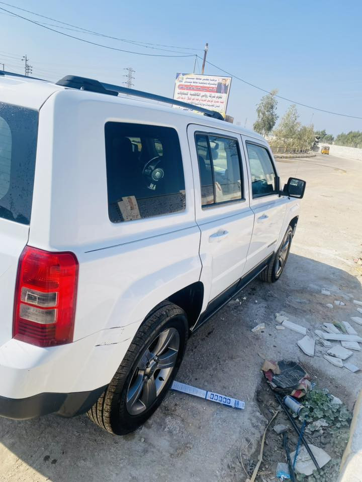 باتريوت ١٧
محرك ٢٤٠٠ تخم تاير
حدادية جديده
السعر ١١٨ وبي مجال قليل
ماشيه ٧٥
***********
