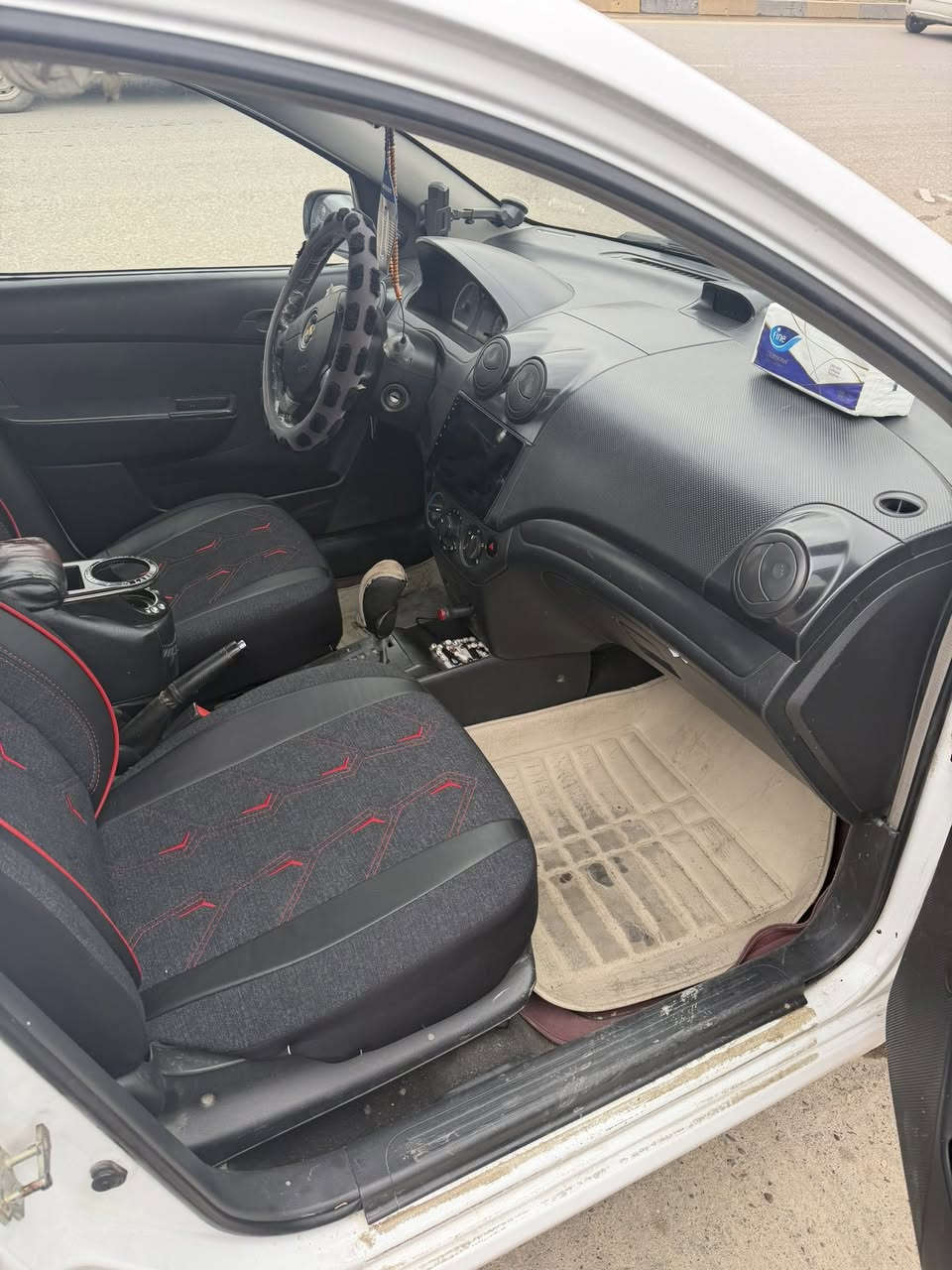 للبيع
افيو كوري 

مديل ٢٠١١

رقم اربيل بسمي 

هزه جديده رقم جديد 

كير توماتيك شرط

مكيانه شرط

كهربائيات شرط

تبريد شغال شرط

داخل جديد 

بيها باب ابدل 

بدول ضرر بدون دواخل 

سياره جاهزه من كلشي شغل وطلع 

سعره ٧٠وبيها مجال 

***********
