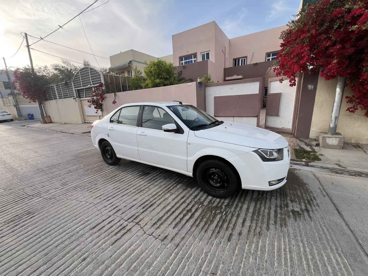 السلام عليكم دنا للبيع  موديل 2022 طالعه بل 2024 من الشركه مطلوبه راعيها هوه يسدد استقطاع ماستر كارد يعني تأخذ صافي وكاله ب اسمك بيها جاملغ الخلفي خلف السابق نص صبغ فقط والباقي كفاله عامه كل نقص مابيه جاهزه تبريد حداديه تخم تاير كله مكفول مكينه كير مكفولات ماشيه السياره 102 الف مكاني النجف الإشراف 
متواجد على فيس وتساب وبلخدمه 
هذا رقمي (( *********** ))
السعر 78 $وبيه مجال   …و شكراً 🍀
